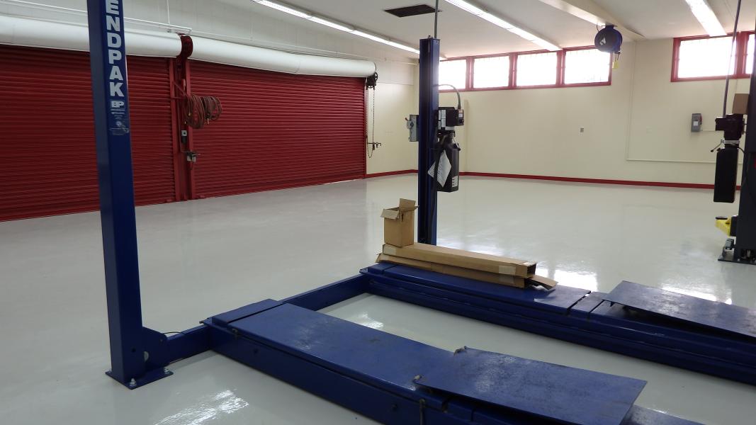 Centennial High School Auto Shop